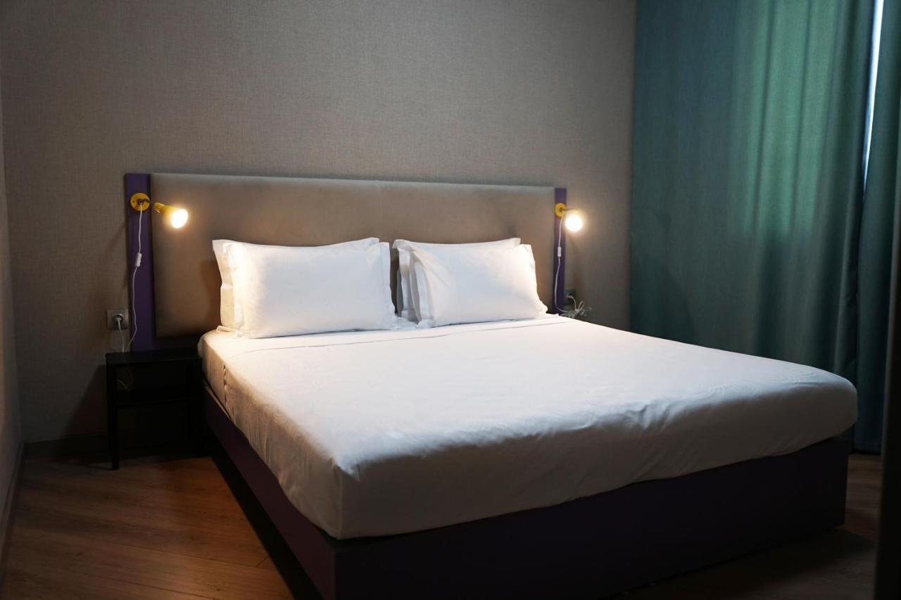 City Hotel Шимкент Екстериор снимка
