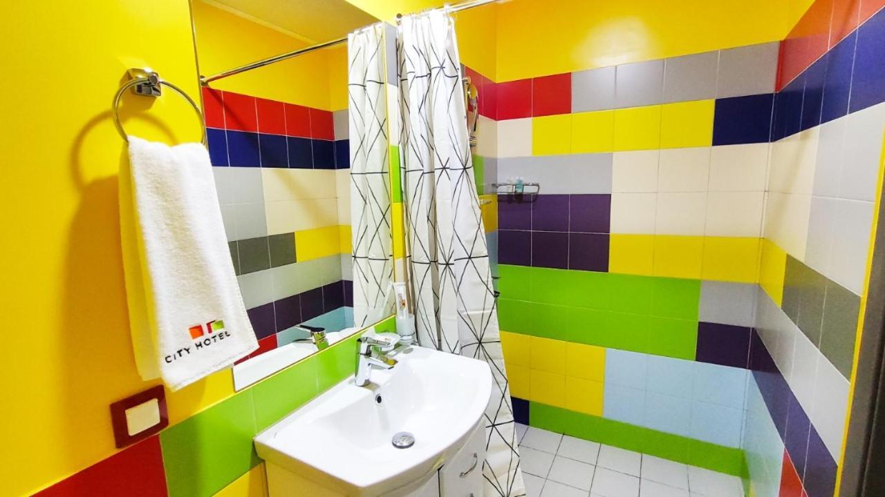 City Hotel Шимкент Екстериор снимка