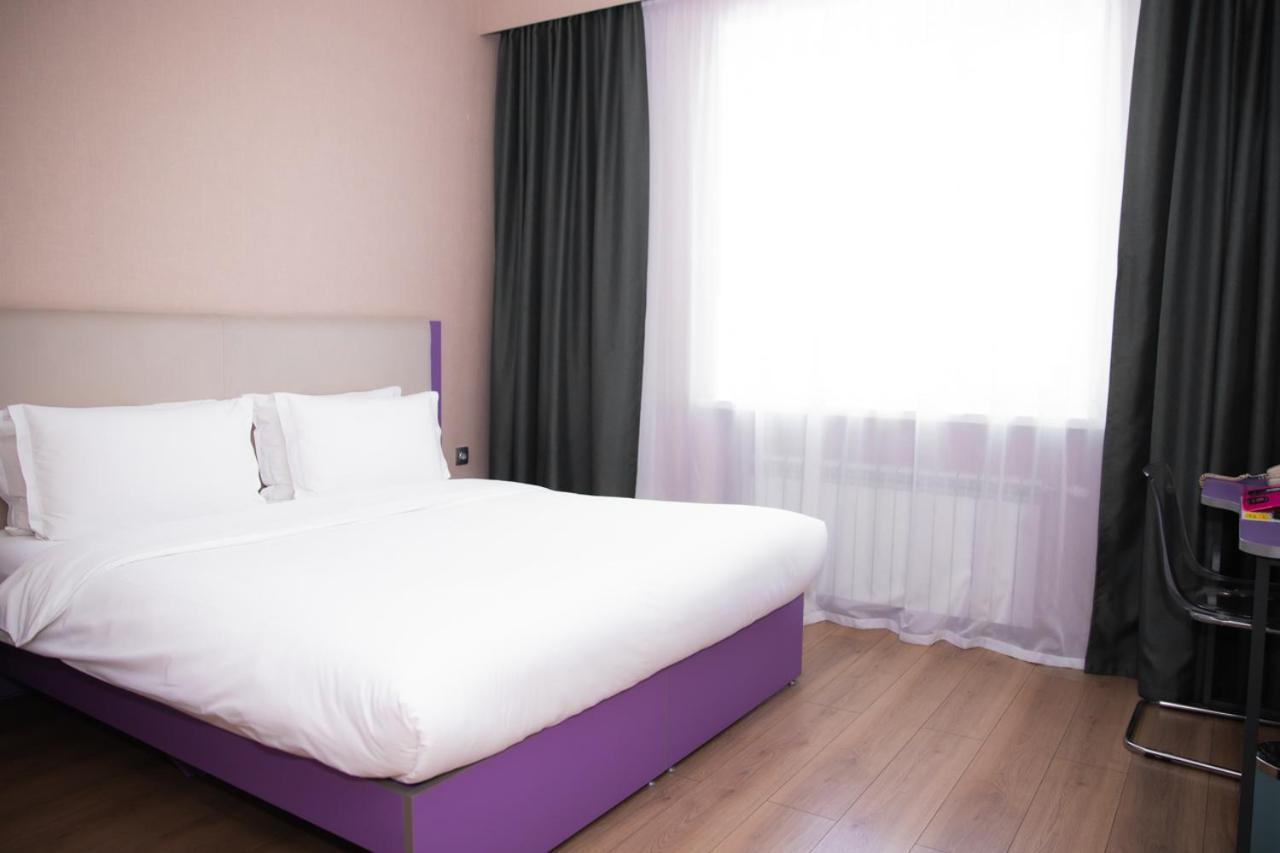 City Hotel Шимкент Екстериор снимка